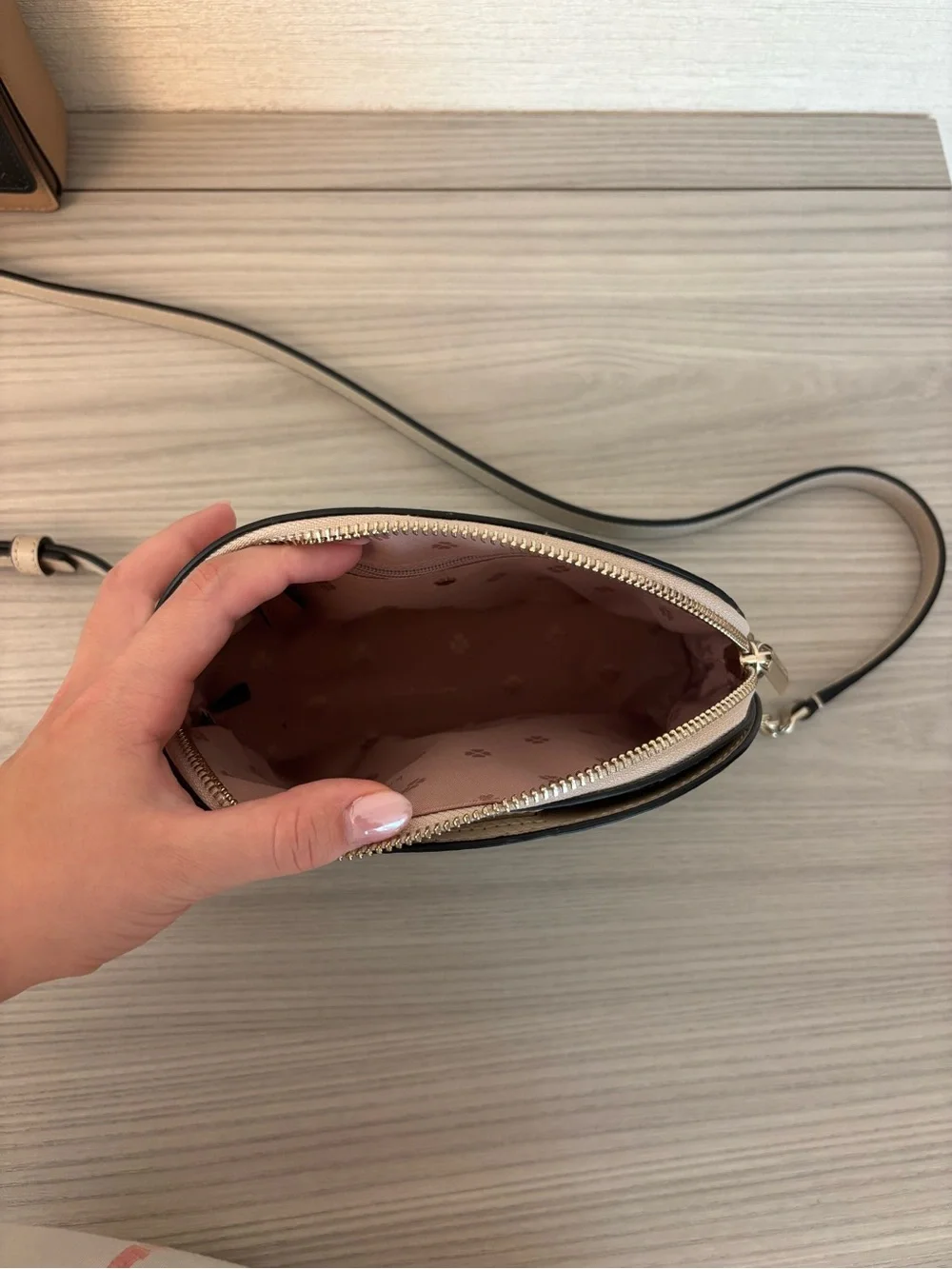 Kate Spade New York Leila Small Dome Cream/Black Color Block Leather